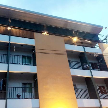 Boss House Vandrerhjem Nakhon Si Thammarat Eksteriør bilde